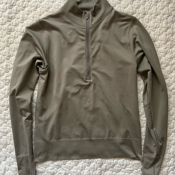 Lululemon Swiftly Relaxed Half Zip - Picture 4 of 7